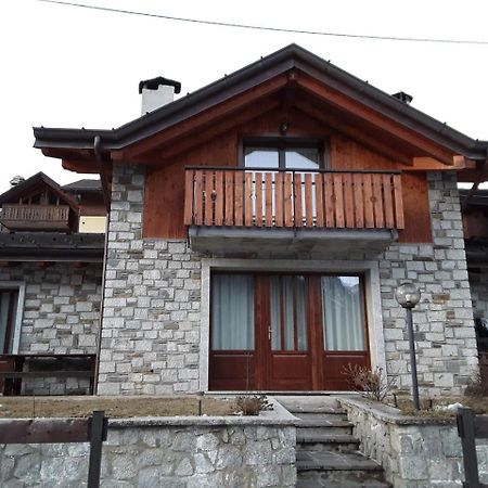 Casa Vacanze Emilio Temù Kültér fotó